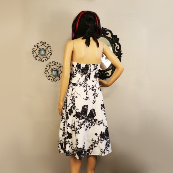 White and Black Flower Halter Top Dress - Picture 5 of 5